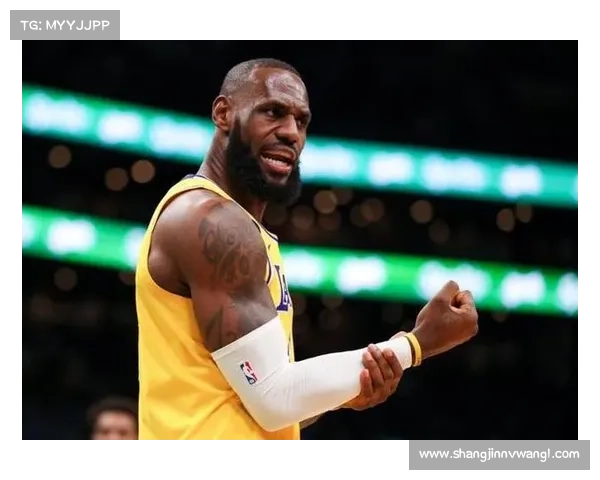 终场哨响瞬间：41岁詹姆斯与19岁文班亚马在全明星舞台完成时代交接